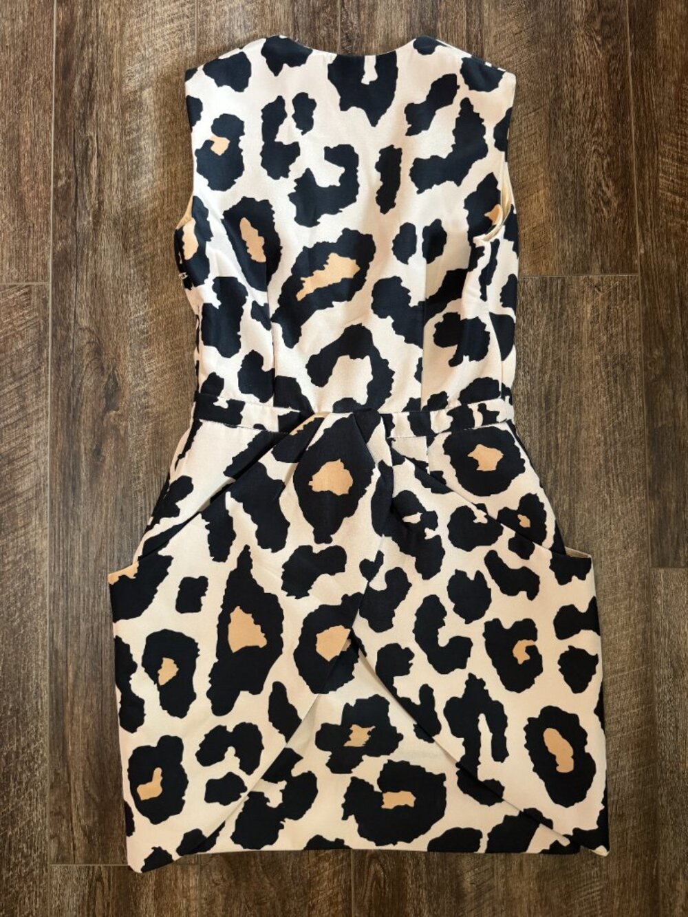 Finders Keepers Leopard Print Mini Dress Small Plunge V Neck Tulip Skirt Lined - Picture 6 of 11